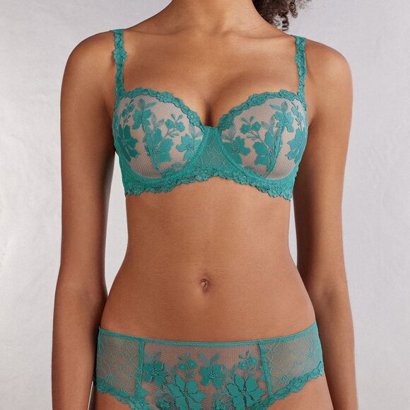 Intimissimi Lingerie 2-piece Bra (36C) and Briefs (M) Set - Picture 2 of 13